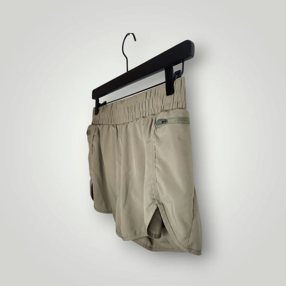 Women's athleisure shorts tan work out running shorts size small